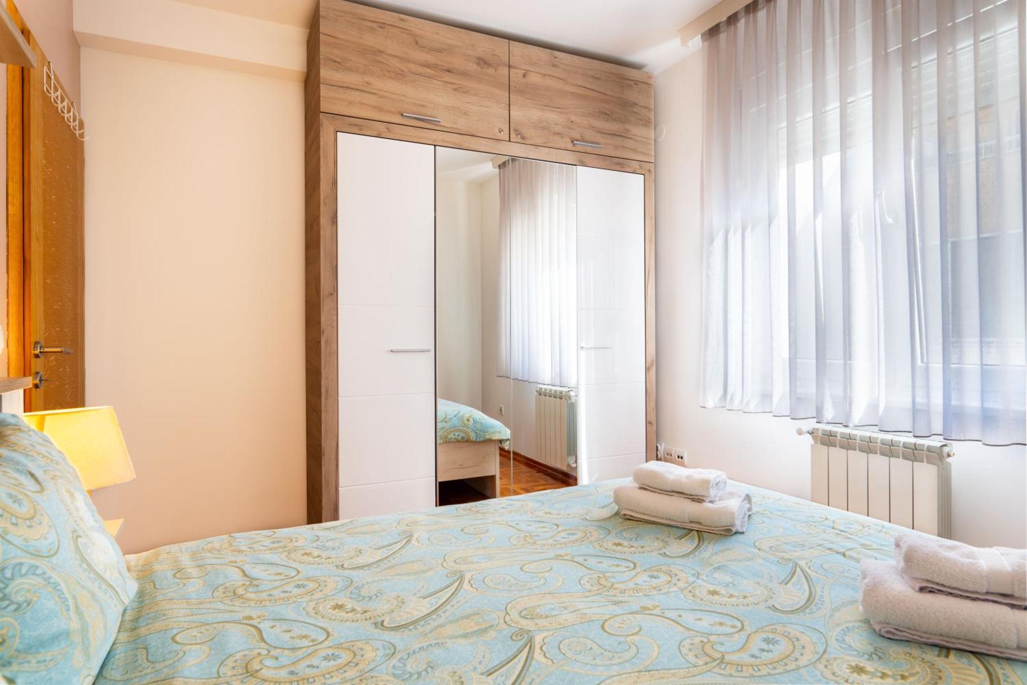 Harizma Apartmani Kragujevac Exterior foto